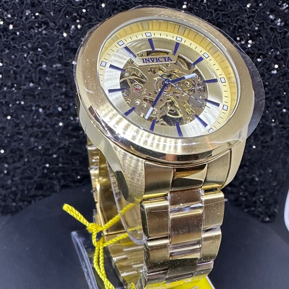 Men's (NWT) Golden Skeletonized Face with a Gold Bezel and Gold Band - Picture 5 of 6